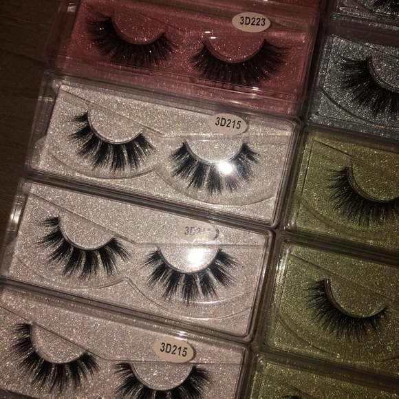 Lash Bundle - Picture 5 of 7